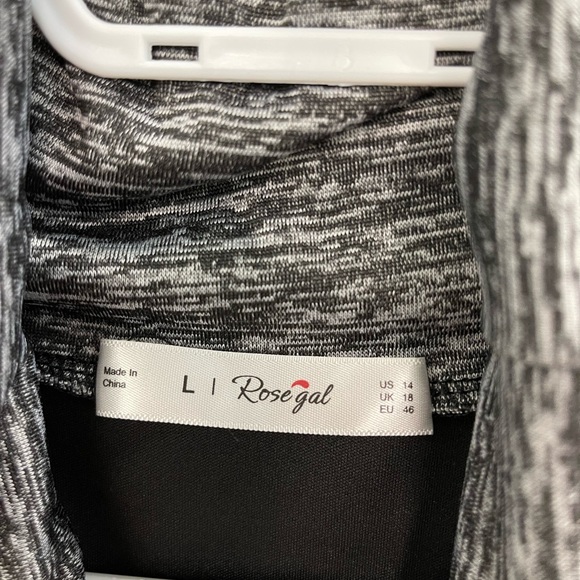 Rosegal sweater - Picture 3 of 3